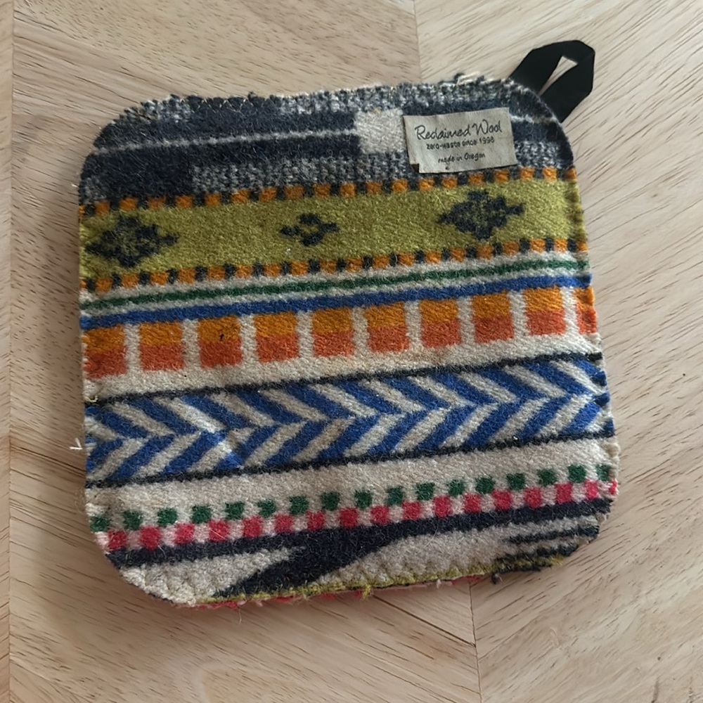 Pendleton pot holder - Picture 2 of 2